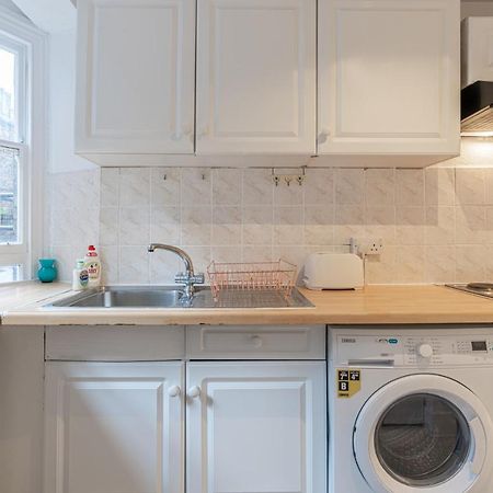 Stunning 2 Bedrooms Apartment Next Door To Selfridges And Oxford Street Londra Dış mekan fotoğraf