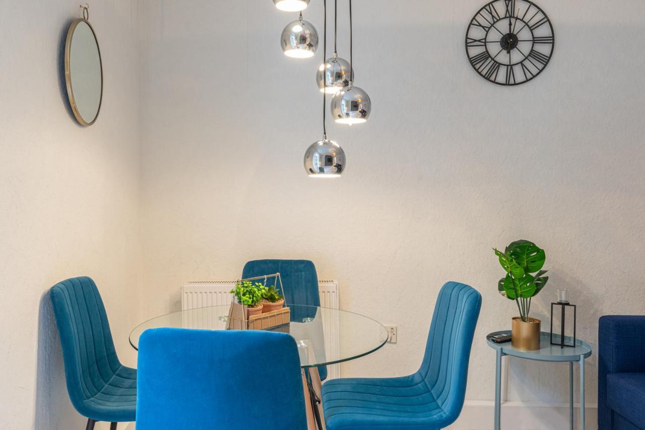 Stunning 2 Bedrooms Apartment Next Door To Selfridges And Oxford Street Londra Dış mekan fotoğraf